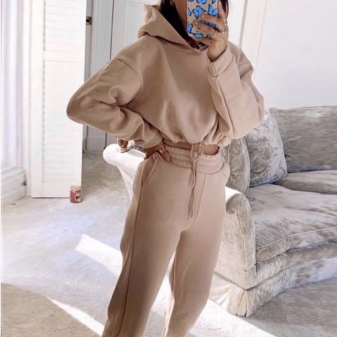 Mjukisset med kort hoodie