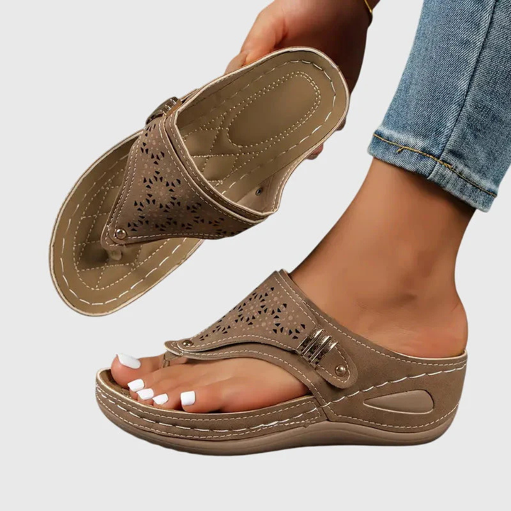 Kvinnors Dämpade Tångsandaler – Slip-On Flats för Vardagsbruk på Sommaren