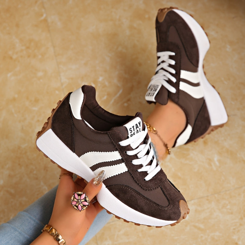 Kvinnors Retro Plattforms Löparskor Suede Gatumodeller