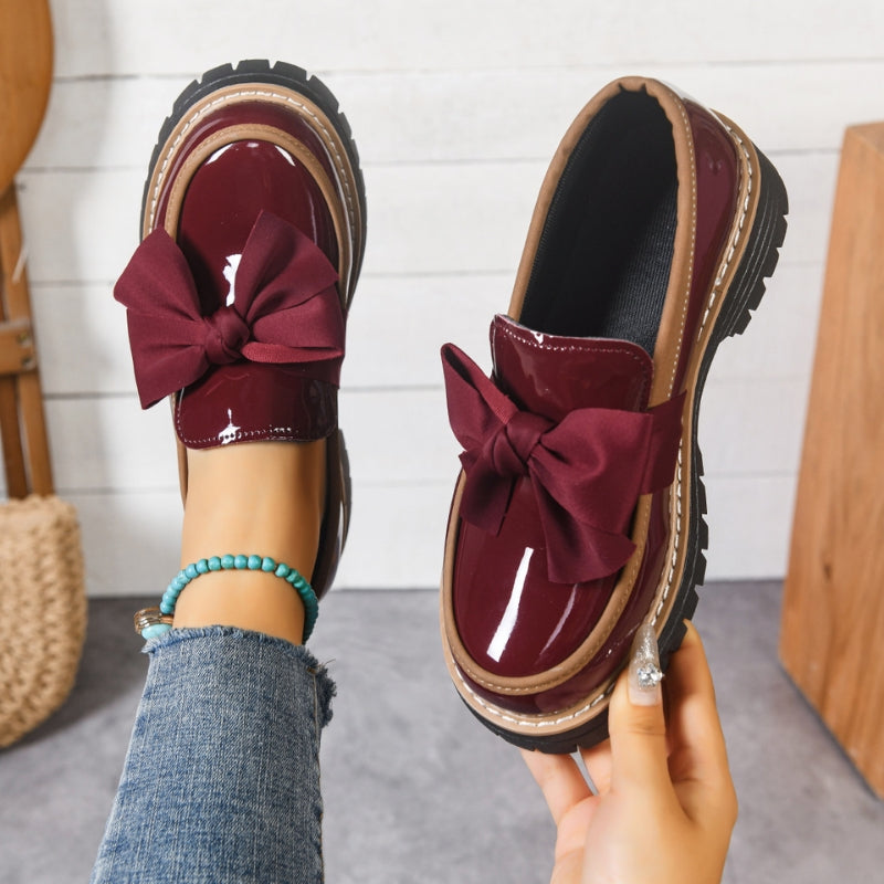 Kvinnors Lacklook Plattform Loafers med Slips Detalj