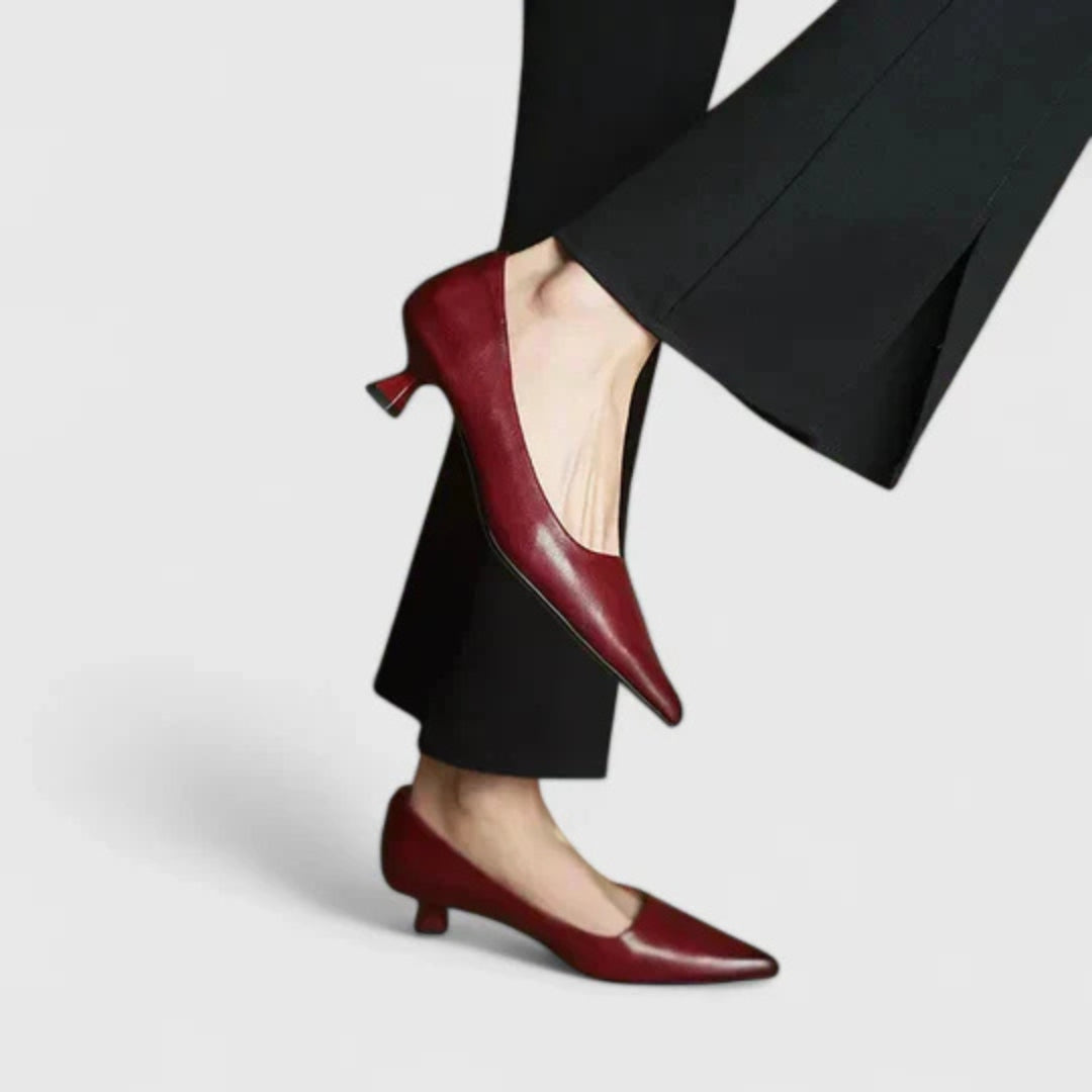 Kvinnors Spetsig Tå Kitten Heel Pumps – Eleganta Skor för Kontor och Kvällsbruk