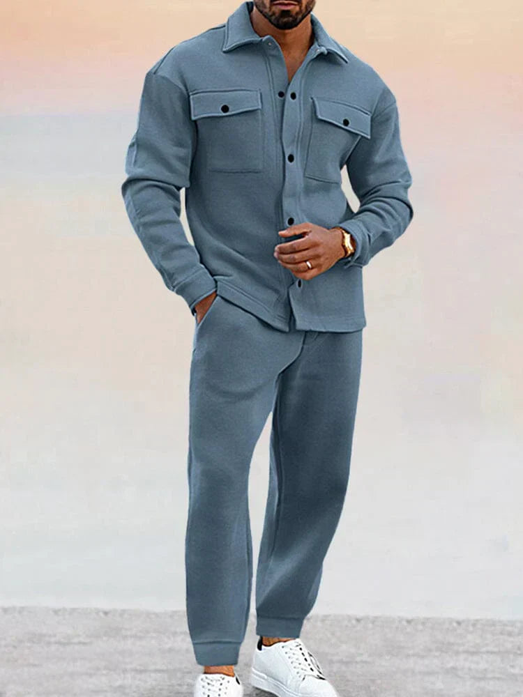 Herrens skräddarsydda overshirt och tapered byxor co-ord