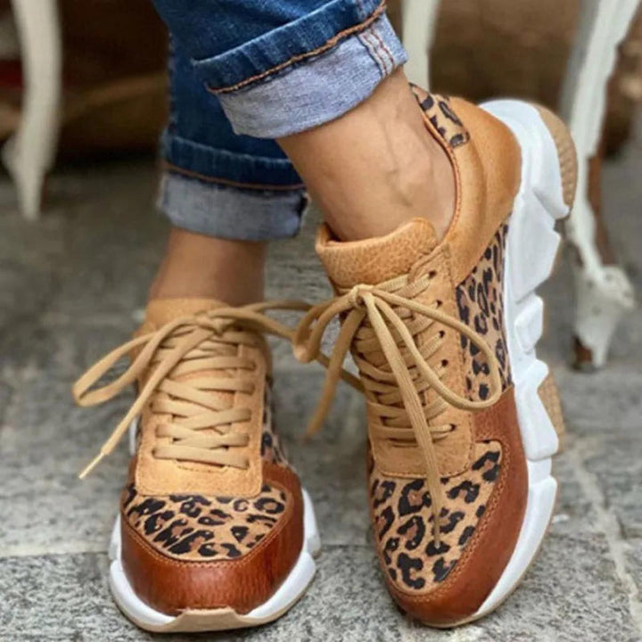 Kvinnors Tryckta Chunky Sneakers – Snörade Statement Skor för Dagligt och Stadsbruk