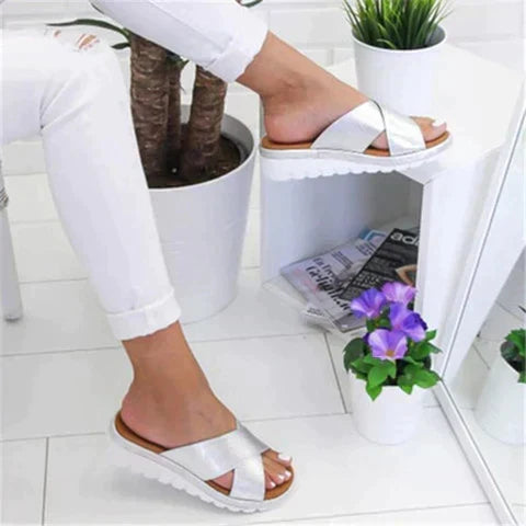 Kvinnors Plattform Rutsch Sandaler – Tvärband Sommarfotwear för Dagligt Komfort