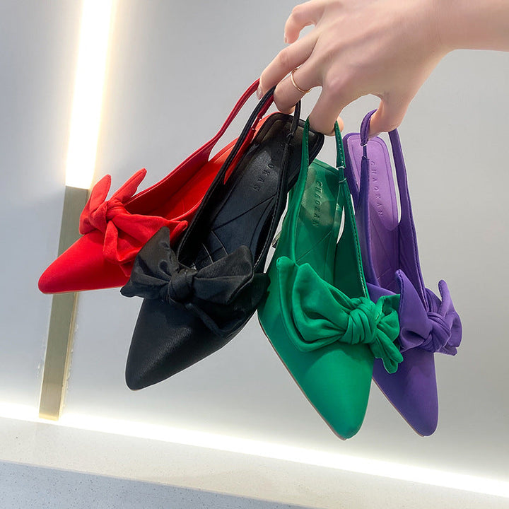 Kvinnors Båge Slingback Pumps Spetsig Kitten Heel