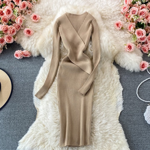 Kvinnors Ribbad Stickad Bodycon Midi Klänning – Korskantad Halsringning med Långa Ärmar för Speciella Tillfällen