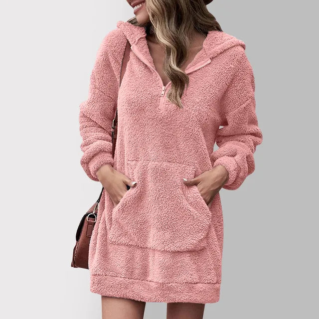 Dam Oversized Hoodieklänning med Fickor i Fluffig Teddy