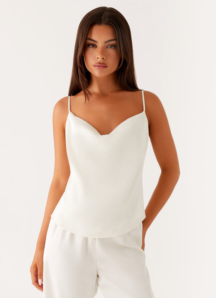 Dam Cowl Neck Cami Top Draperad Ärmlös Silhuett