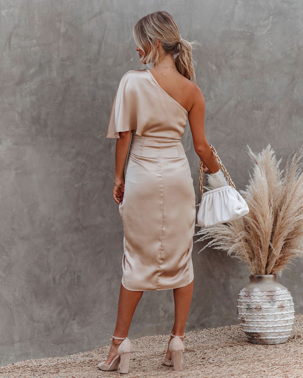 Kvinnors Satin Midi Klänning Asymmetrisk En Axeln Draperad Passform