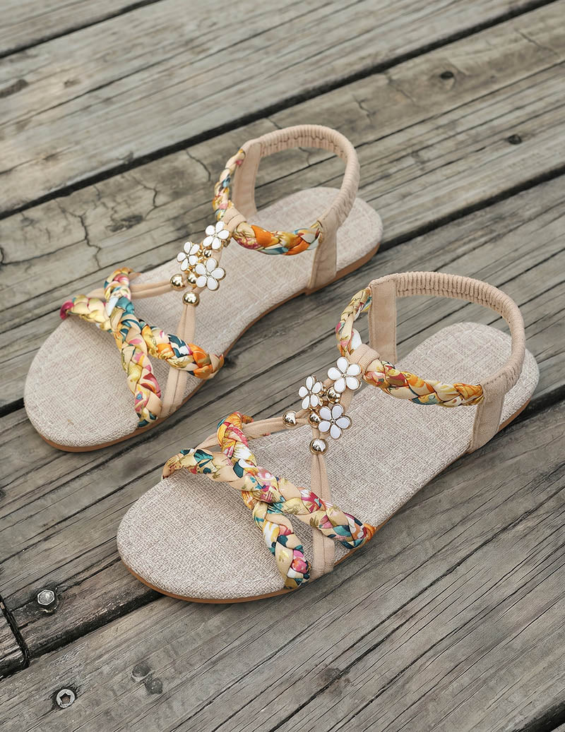 Kvinnors Flätade Platta Sandaler med Blommiga Detaljer