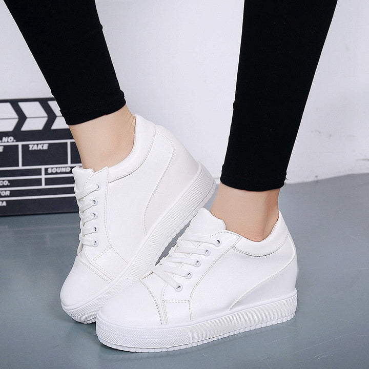 Kvinnors Wedge Sneakers Snörning Plattform Sula Fritidsskor