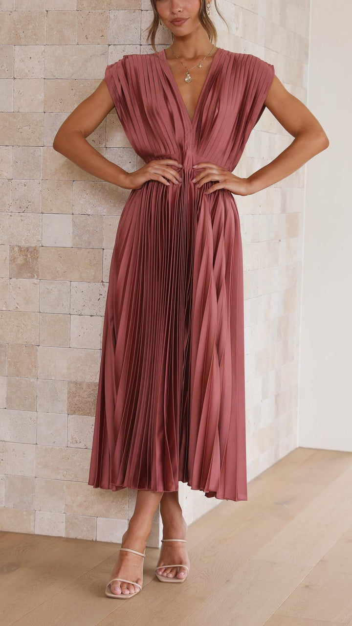 Kvinnors Plisserad Satin Midi Klänning med Draperad V-Hals