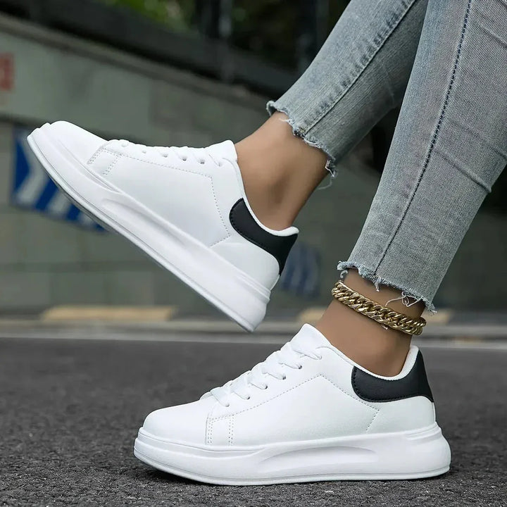 Kvinnors Lätta Casual Sneakers – Flexibla Snörningsskor för Stad och Resa