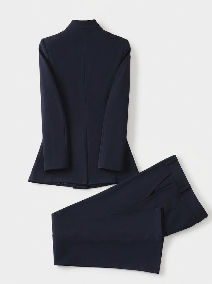 Kvinnors Dubbelknäppt Blazer och Byxset – Skräddarsydd Formell Outfit för Arbete och Evenemang
