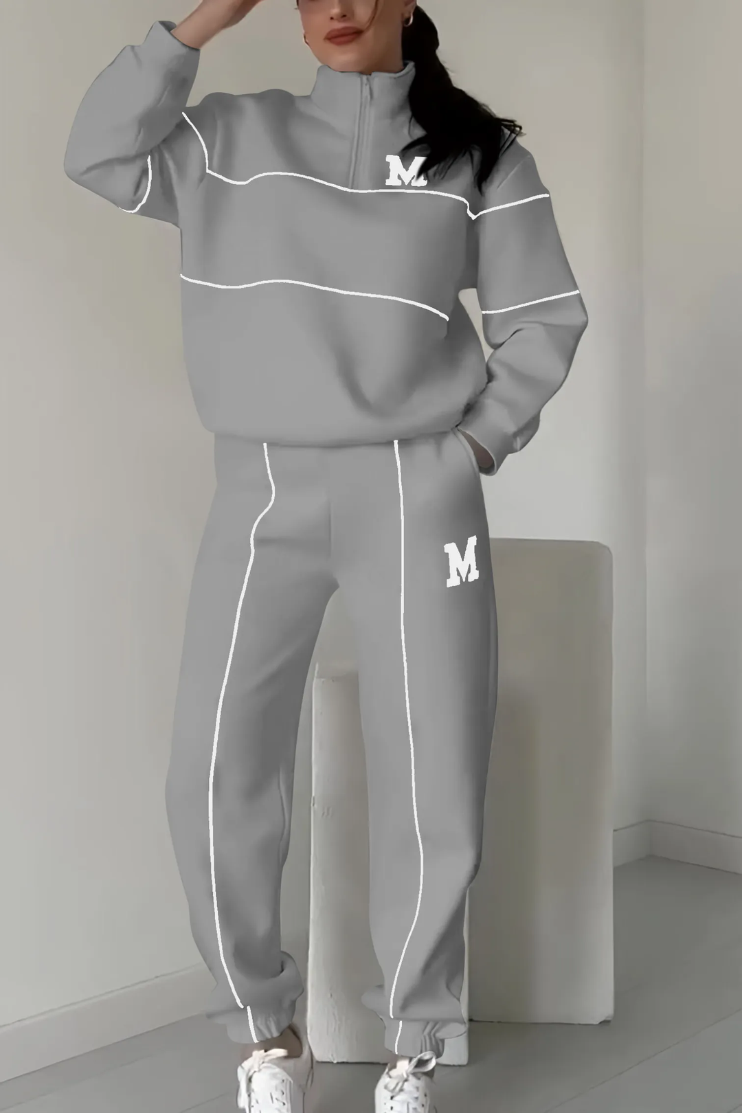 Kvinnors Zip Neck Träningsdräkt med Taperade Joggers