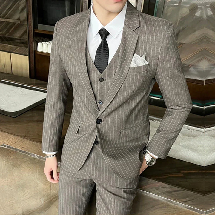 Herrarnas randiga kostymset Elegant formell tre-delad outfit Blazer väst byxor