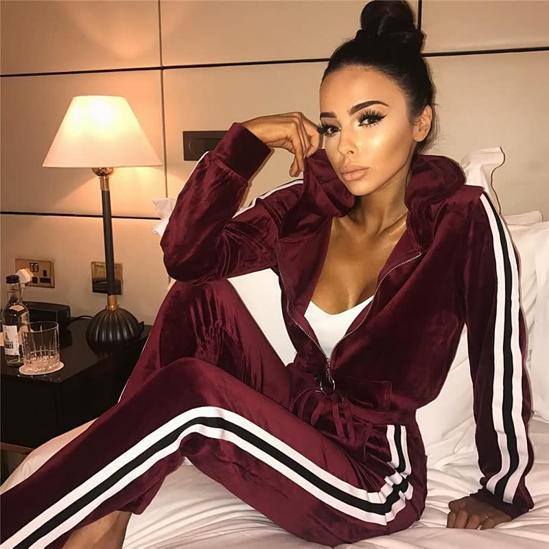 Kvinnors Hooded Tracksuit Set – Mjuk Zip-Up Loungewear för Resor och Avslappnade Dagar