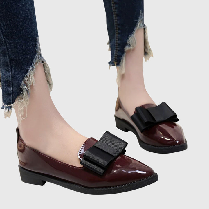 Kvinnors Båge Detalj Lack Loafers Eleganta Slip-On Skor