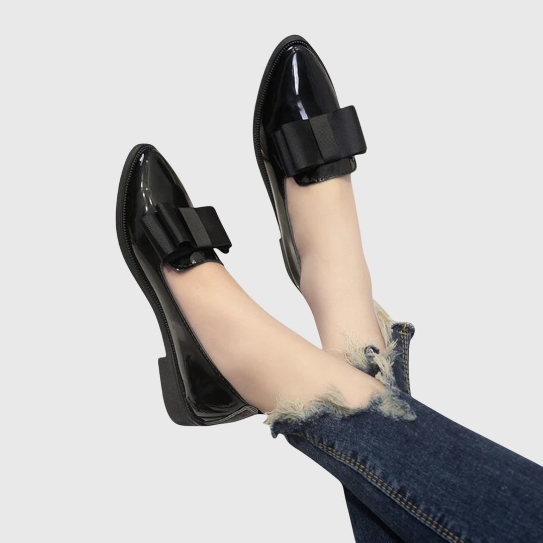 Kvinnors Båge Detalj Lack Loafers Eleganta Slip-On Skor